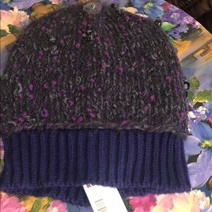 Simply Vera hat